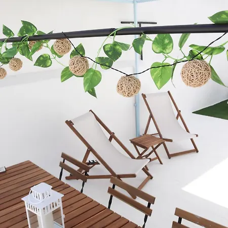 Traditional & Private Rooftop