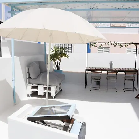 Traditional & Private Rooftop