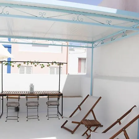 Vakantiehuis Traditional & Private Rooftop *